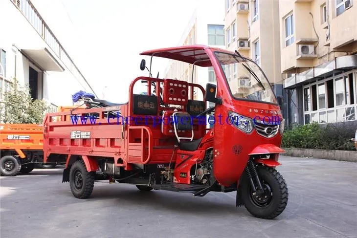 Nákladná trojkolka s objemom 300 cm3